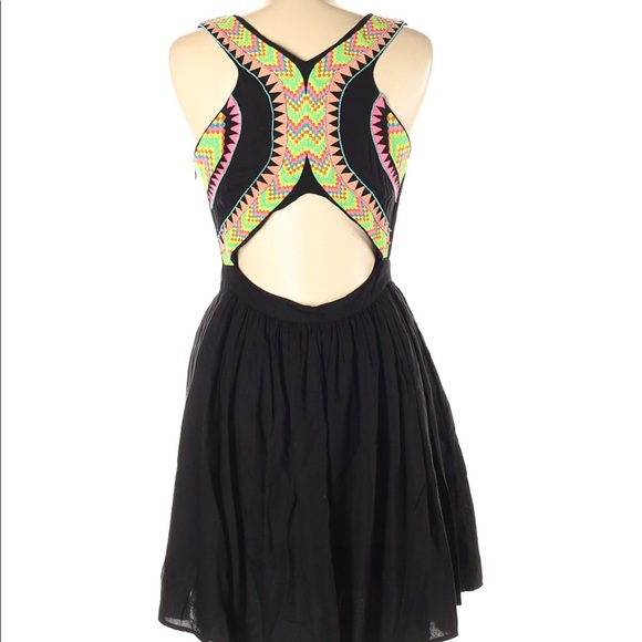 Mara Hoffman embroidered little black dress - Picture 3 of 5